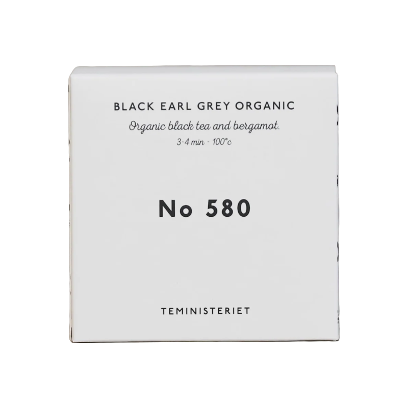 Hvid æske med teksten "Black Earl Grey Organic" og nummeret "No 580". Teksten angiver, at teen er økologisk sort te med bergamot, og at den skal brygges ved 100°C i 3-4 minutter.