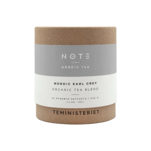 Økologisk Nordic Earl Grey te fra Teministeriet – Elegant cylinderformet emballage med grå og hvide nuancer, der indeholder 20 pyramidetebreve af den økologiske teblanding. En luksuriøs og moderne fortolkning af Earl Grey med nordiske noter, perfekt til te-elskere, der søger en harmonisk og aromatisk oplevelse.
