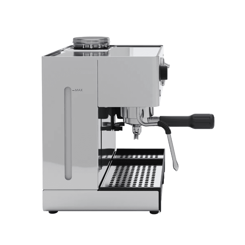 Lelit Anita espressomaskine set fra siden, med synlig vandbeholder og steamarm.