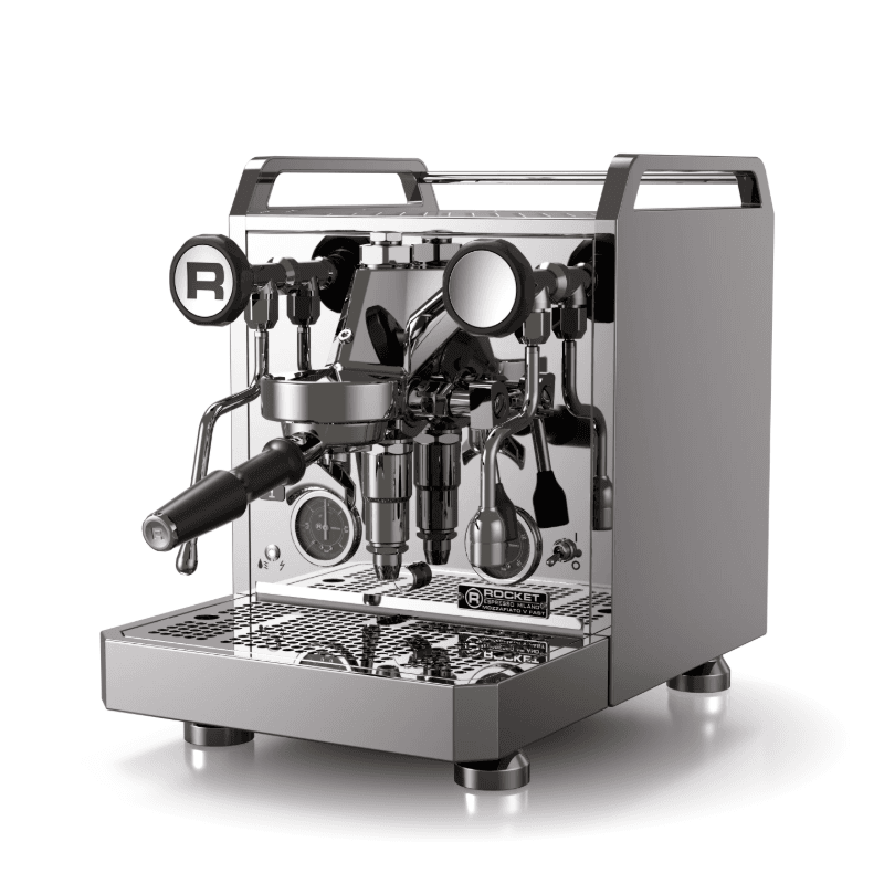 Rocket Mozzafiato Fast V - Krome espressomaskine set i skrå forfra-visning med portafilter, manometer og dampstav; højglans poleret kromfinish med detaljer i sort.