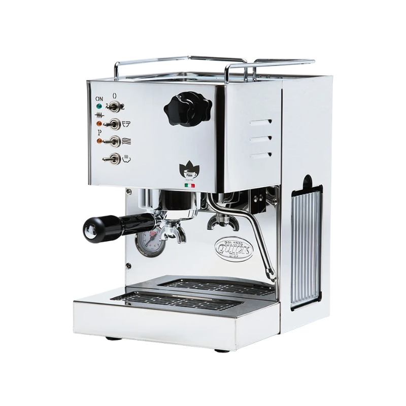 Quick Mill Pippa espressomaskine sølv – elegant front/trekvart visning i poleret krom.