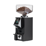 Eureka Specialita Smart kaffekværn i sort med touchdisplay, bønnebeholder og justerbar portafilterholder.